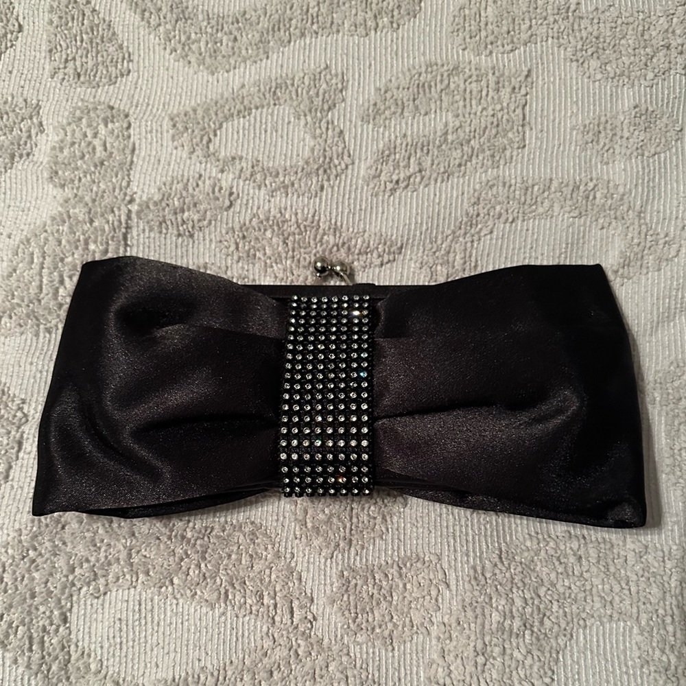 Cache Small Clutch - image 1